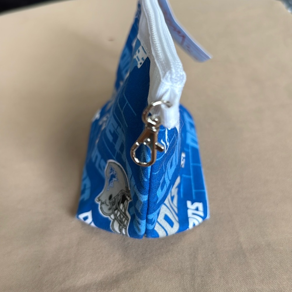 COPY - Detroit Lions Blue Zippered Pouch - Picture 5 of 5